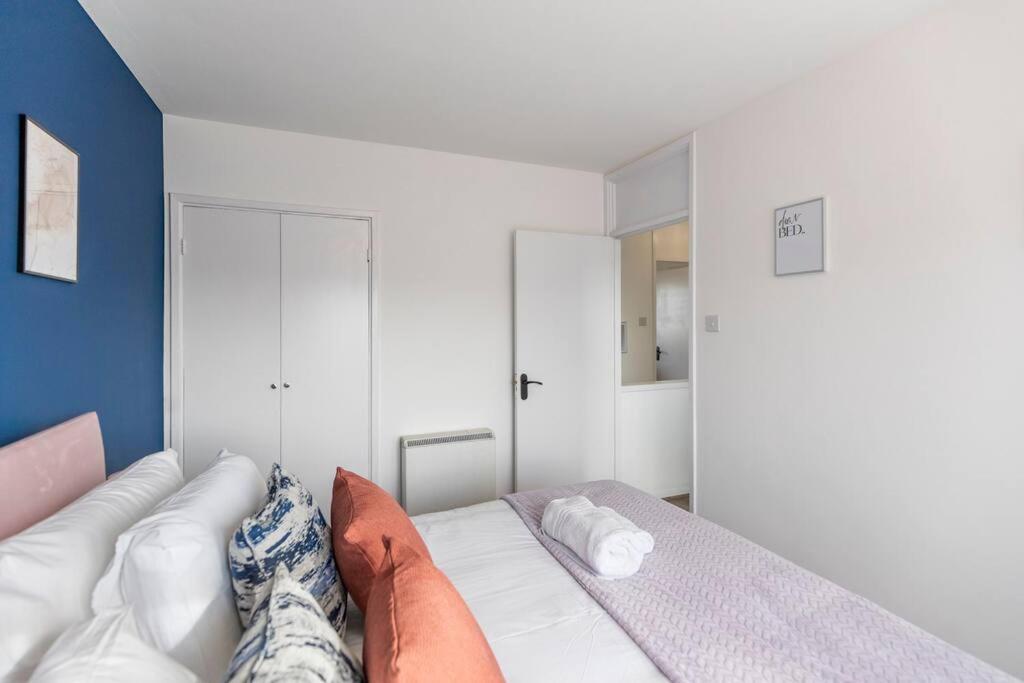 Shard View 2br Next Tower Bridge Appartamento Londra